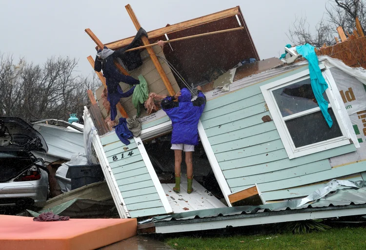 Destruição: o prejuízo é similar ao efeito causado pelos furacões Katrina (2005) e Sandy (2012) juntos (Rick Wilking/Reuters)
