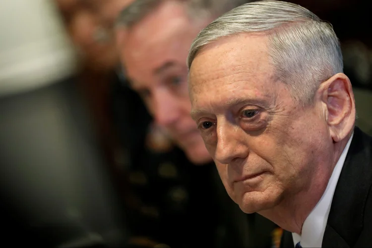 James Mattis: as declarações do secretário de Defesa contradizem a mensagem publicada mais cedo por Trump (Aaron P. Bernstein/Reuters)