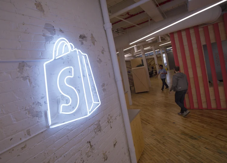 Shopify: seu valor de mercado chega a US$10 bilhões — praticamente igual ao de Twitter e Square (Kevin Van Paassen/Bloomberg)