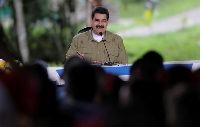 Na Venezuela, uma nova eleição alimenta o caos