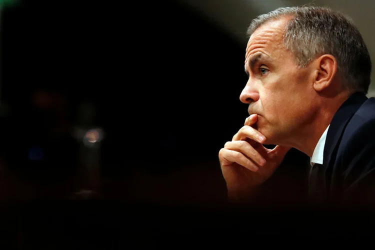 Mark Carney: o banco emissor britânico rebaixou hoje sua previsão de crescimento para este ano, de 1,9% até 1,7% (Frank Augstein/Reuters)