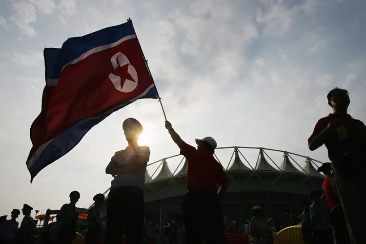 A China e a Rússia argumentam que os esforços da Coreia do Norte devem ser reconhecidos através da suavização das medidas econômicas contra ela. (Chung Sung-Jun/Getty Images)