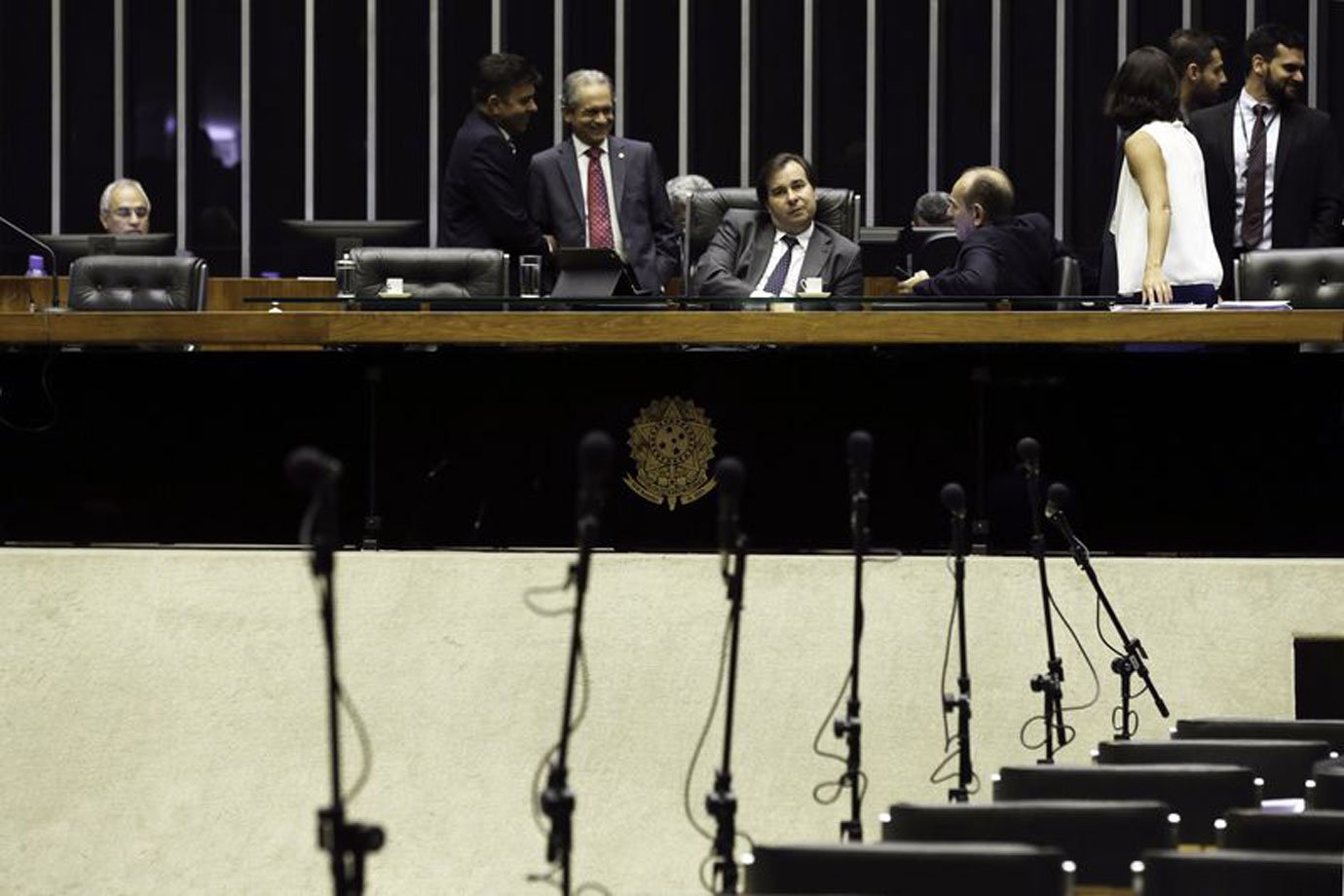DEM é o partido que mais perdeu deputados em 10 anos