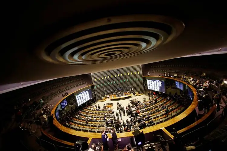 Câmara: até semana passada, os governistas diziam ter entre 38 a 44 votos a favor de Temer (Ueslei Marcelino/Reuters)