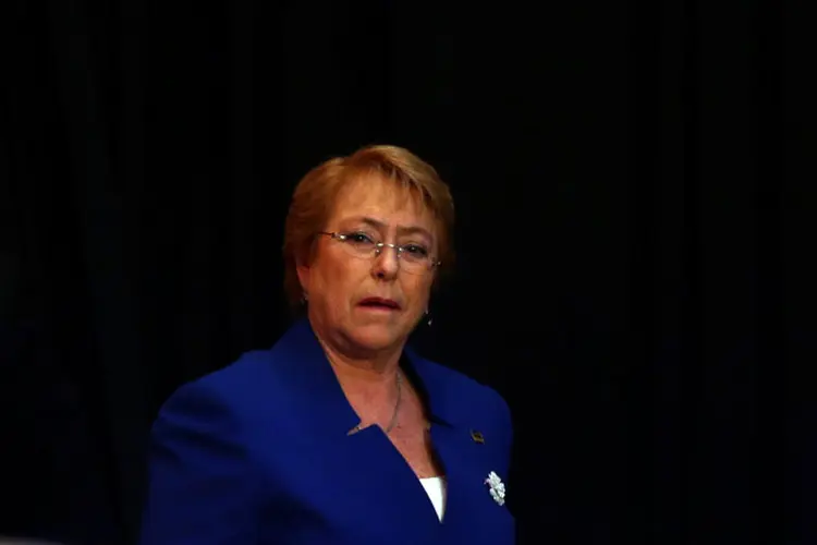 Bachelet: ela também propôs uma reforma constitucional para a criação de um conselho estatal autônomo (Marcos Brindicci/Reuters)