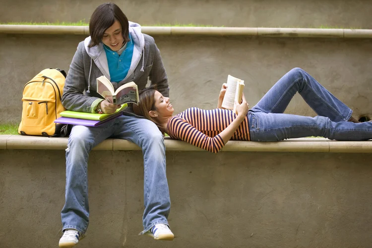 Estudantes:  escola internacional mira famílias ricas de São Paulo (Creatas Images/Thinkstock)