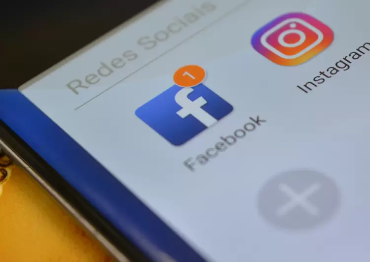 Facebook: empresa comprou as redes sociais e passou a oferecer funcionalidades semelhantes, como Stories, dentro da própria plataforma do Facebook (Lucas Agrela/Site Exame)