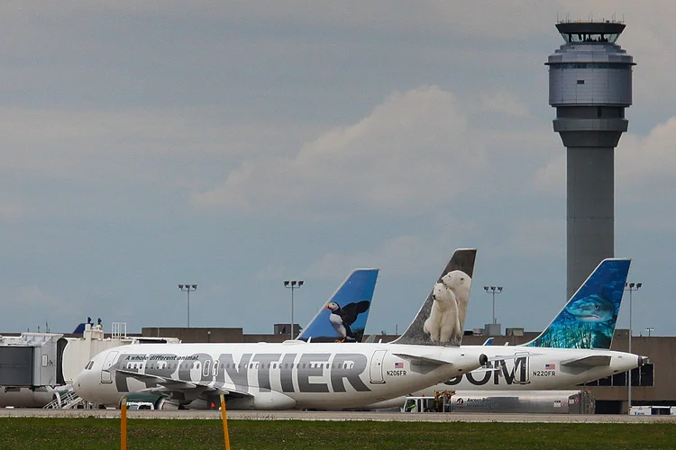 Frontier afirma que ampliando seus voos mais baratos pelo país, os passageiros economizarão mais de US$ 1 bilhão (Michael Francis McElroy/Getty Images)