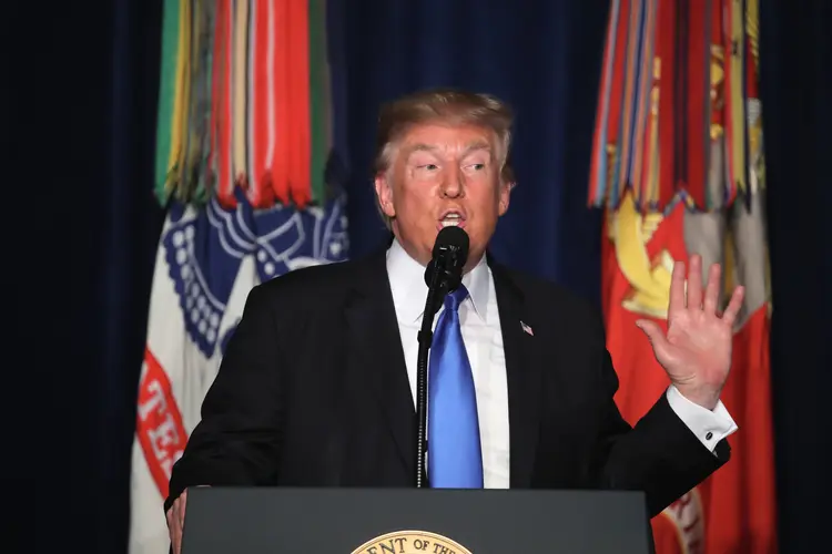Donald Trump: fontes da Casa Branca assinalaram que o presidente autorizou o envio de mais 3.900 homens ao Afeganistão (Mark Wilson/Getty Images)
