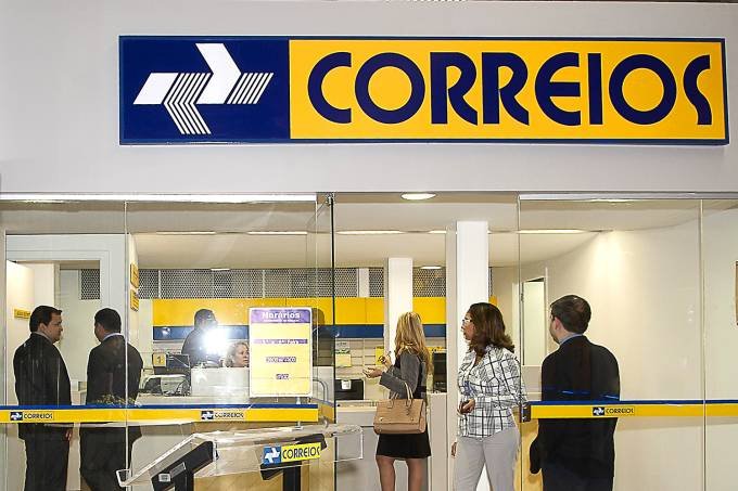 Correios inauguram serviço de contas pré-pagas em SP e MG