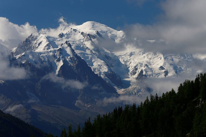 Francês morre ao descer correndo a montanha Mont Blanc