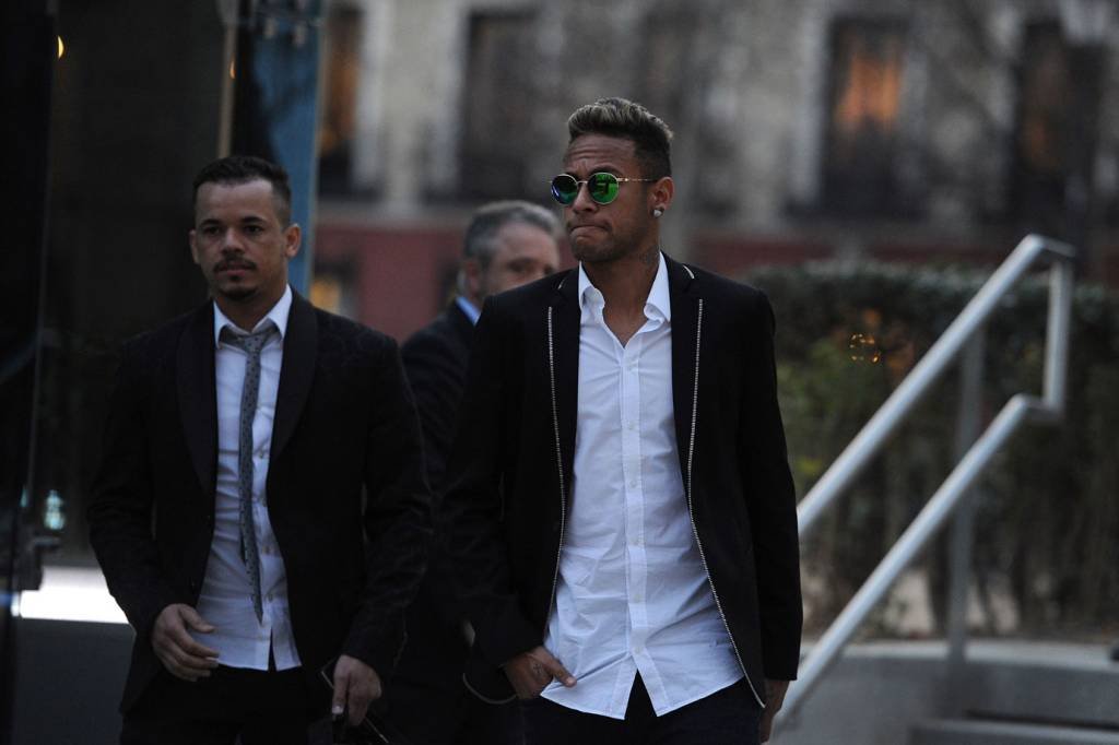 Ambição do Paris Saint-Germain me atraiu, diz Neymar