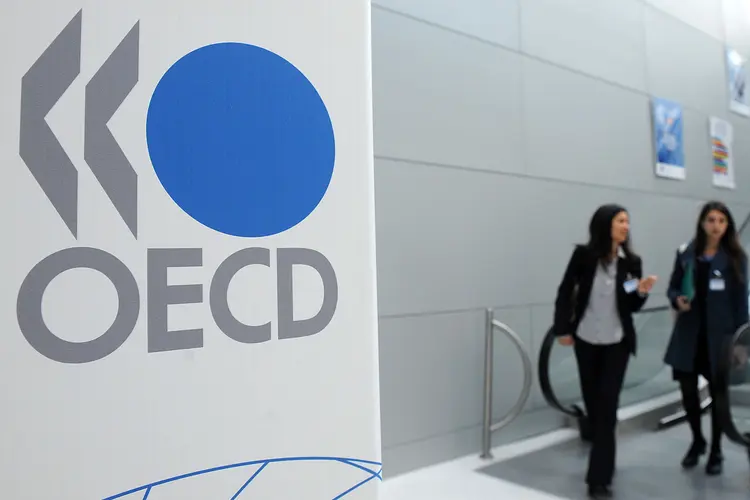 Desconsiderando-se itens voláteis, como alimentos e energia, a inflação subjacente anual na OCDE foi de 1,9% em dezembro (Antoine Antoniol/Bloomberg)