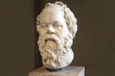 Livro traça retrato mais humano de Sócrates