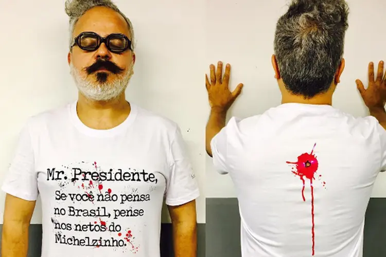 Ronaldo Fraga: a blusa do estilista foi estampada com uma pomba morta e manchas de sangue (Instagram/Arquivo Pessoal/Reprodução)