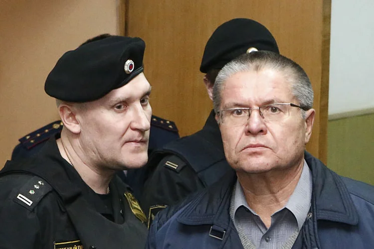 Ex-ministro: Ulyukayev, 61, é suspeito de ter tentado extorquir 2 milhões de dólares de Rosneft, em um caso que abalou o setor financeiro (Sergei Karpukhin/Reuters)