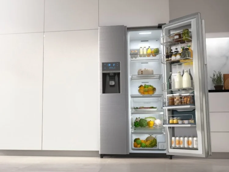 Design, capacidade e funcionalidades são os pontos importantes a se observar na hora de escolher a nova geladeira para sua cozinha (Samsung/Divulgação)