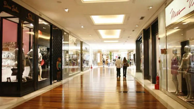 Shopping: vestuário, eletroeletrônicos e calçados devem puxar vendas. (foto/Reuters)