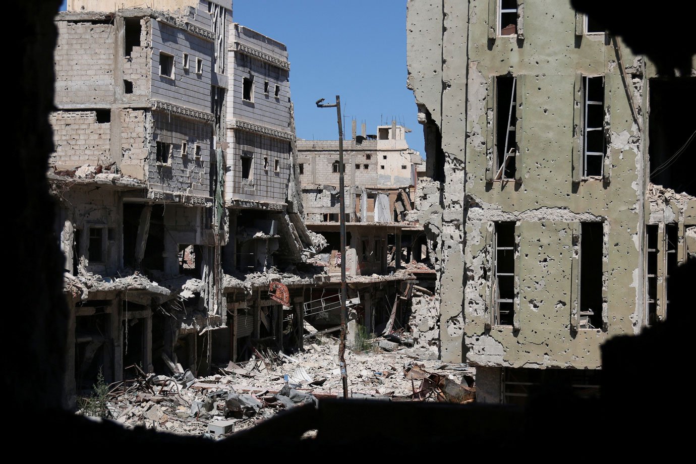 Bombardeio da coalizão mata ao menos 26 civis na Síria