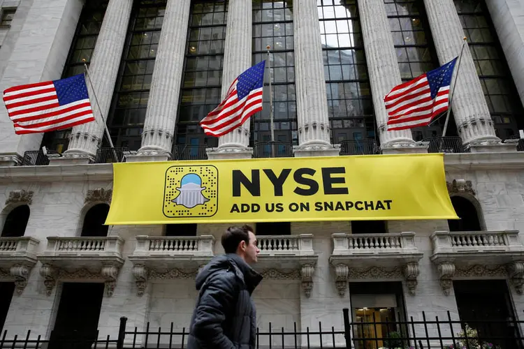 Bolsa de NY: quase seis meses depois da abertura de seu capital, as ações do Snap caíram 44,5% (Brendan McDermid/Reuters)