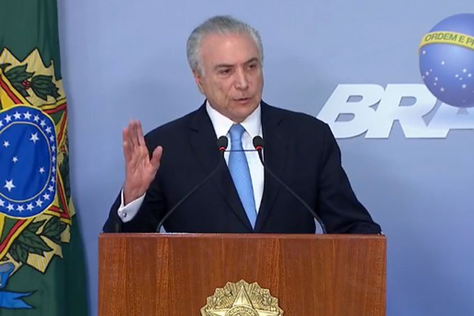 Temer afirma que semipresidencialismo seria "extremamente útil"