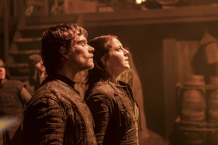 Theon e Yara Greyjoy, personagens da série "Game of Thrones" (Helen Sloan/HBO/Divulgação)