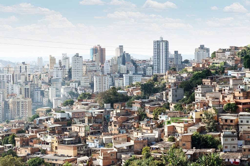 Vista do Morro do Papagaio em Belo Horizonte, Minas Gerais, Brazil (Thinkstock/Thinkstock)