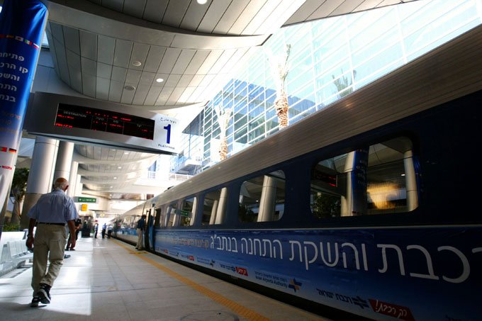 Israel testa trem de alta velocidade que atravessa a Palestina