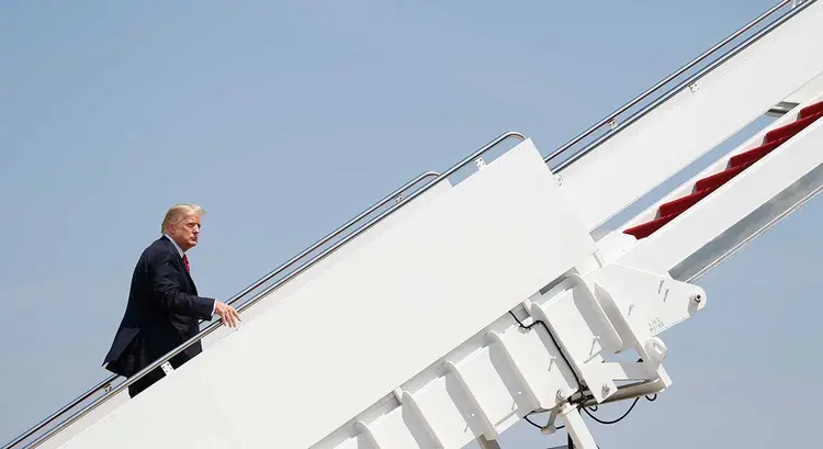 Viagens: Trump disse na quarta-feira que está analisando a questão (Joshua Roberts/Reuters)