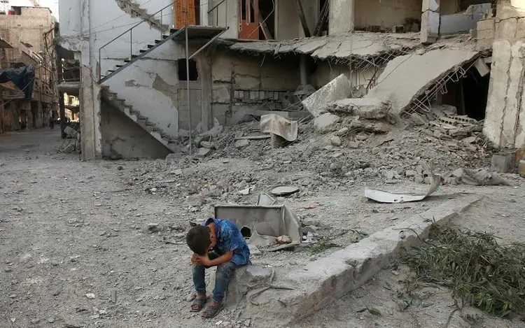 Síria: a ONU pediu o fim "imediato" dos bombardeios da aviação síria nesta segunda-feira em Guta (Bassam Khabieh/Reuters)