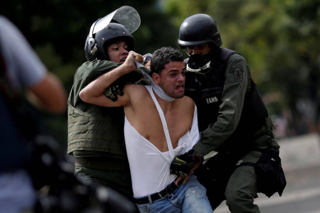 Venezuela usa força excessiva para sufocar protestos, diz ONU