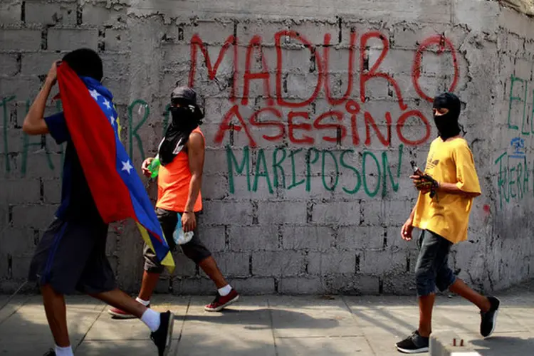 Venezuela: abusos de manifestantes, incluindo a tortura, são parte da "ruptura do Estado de Direito" na nação rica em petróleo (Marco Bello/Reuters)