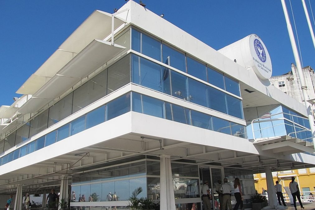 Prefeitura de Salvador exonera chefe da Defesa Civil preso hoje