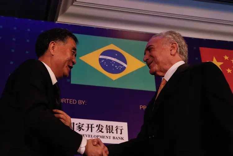 Pequim -  Encontro do presidente Michel Temer com o Senhor Wang Yang, Vice-Primeiro-Ministro da República Popular da China, durante a cerimônia de encerramento do Seminário sobre Oportunidades de Investimento (Beto Barata/PR/Agência Brasil)