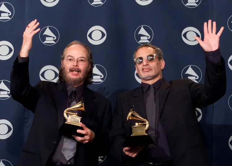 Steely Dan: Walter Becker e Domald Fagan foram premiados no Grammy em 2001 (Sam Mircovich/Reuters)