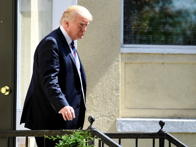 Donald Trump: Após sair de uma igreja, o presidente foi questionado se pretende atacar a Coreia do Norte (Mike Theiler/Reuters)