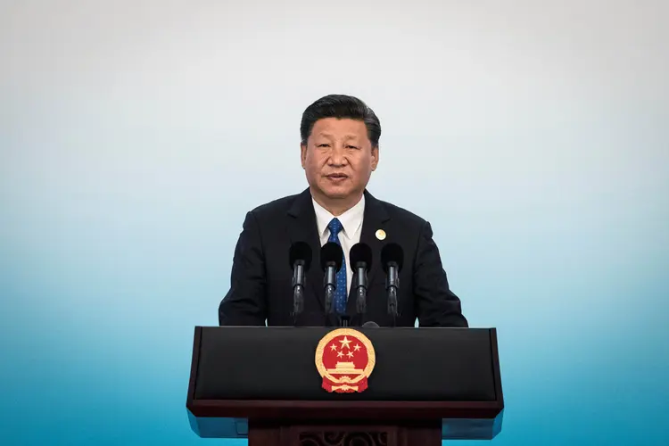 Xi Jinping: em discurso, presidente chinês pareceu refutar a resistência dos EUA a pactos internacionais (Fred Dufour/Reuters)