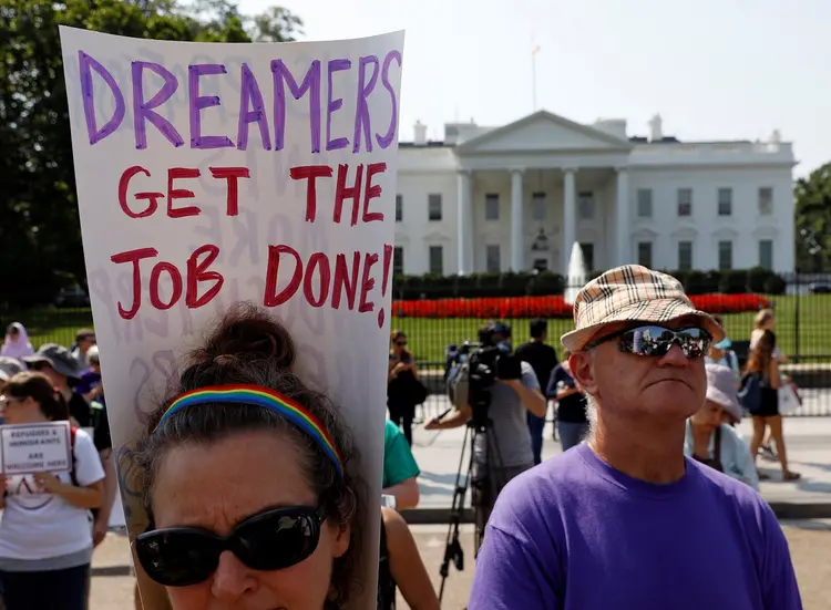 DACA: a cada dia, 122 "sonhadores" perdem o amparo do DACA (Kevin Lamarque/Reuters)