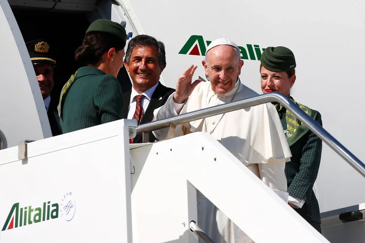 Papa Francisco passará cinco dias na Colômbia para apoiar um processo de paz envolvendo as Farc (Tony Gentile/Reuters)