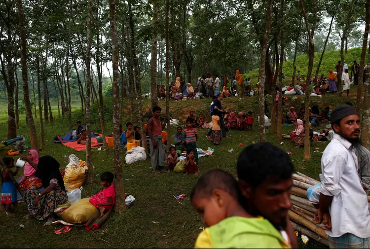 Mianmar: cerca de 123 mil rohingyas cruzaram a fronteira de Bangladesh fugindo da violência (Danish Siddiqui/Reuters)
