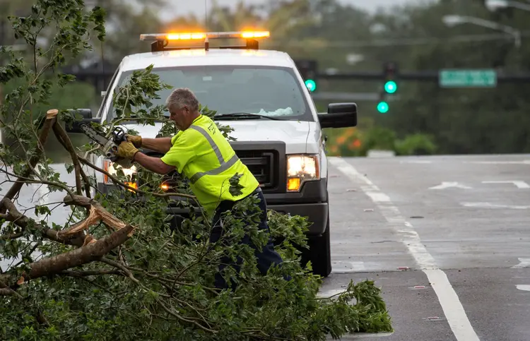 O Irma agora avança rumo ao norte dos Estados Unidos (Adrees Latif/Reuters)