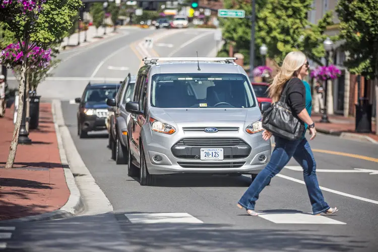 Carro autônomo: os pesquisadores rejeitaram o uso de texto por causa de potenciais barreiras idiomáticas (Ford Motor Company/Reuters)