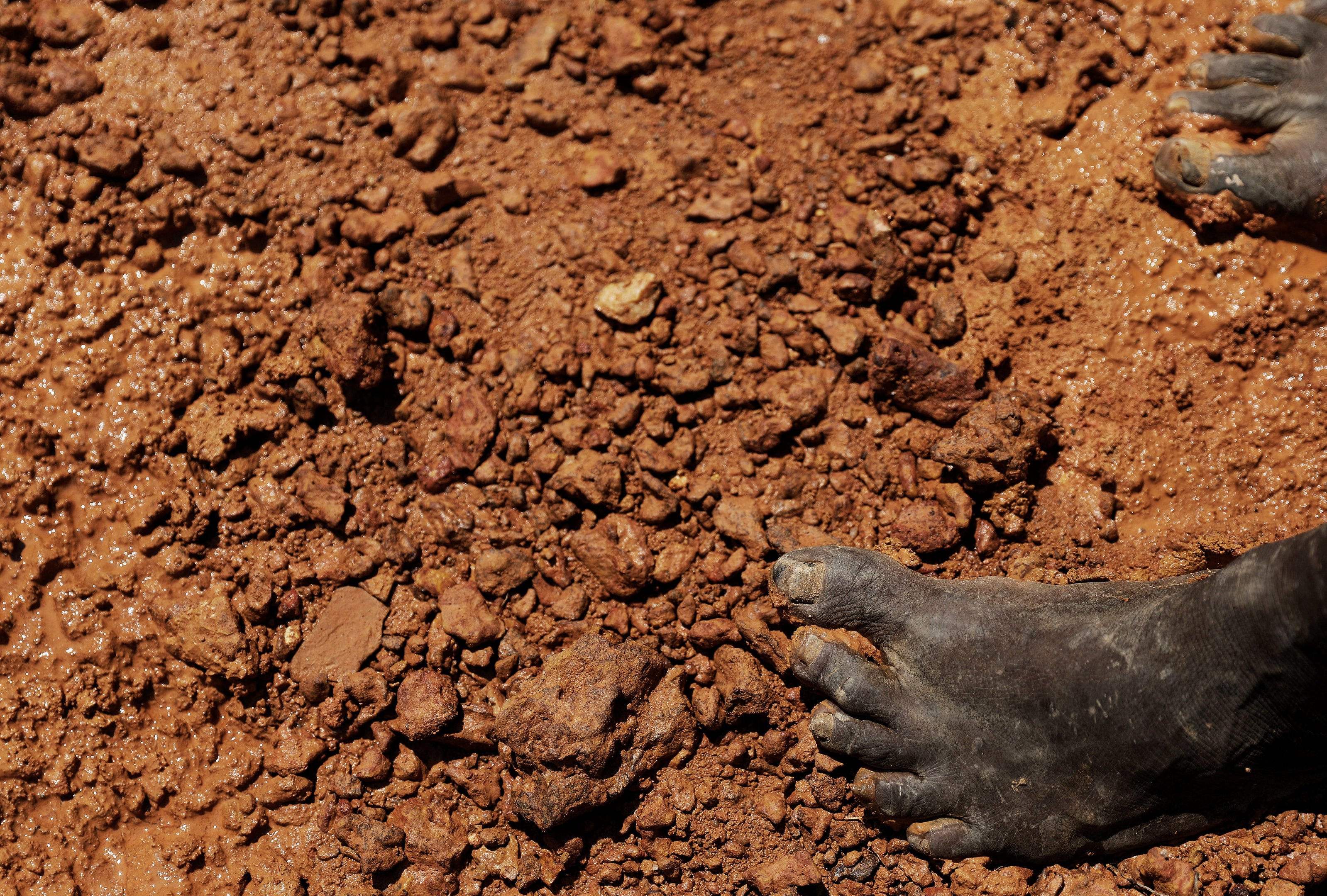 Brasil quer permitir estrangeiros na mineração de urânio, diz ministro