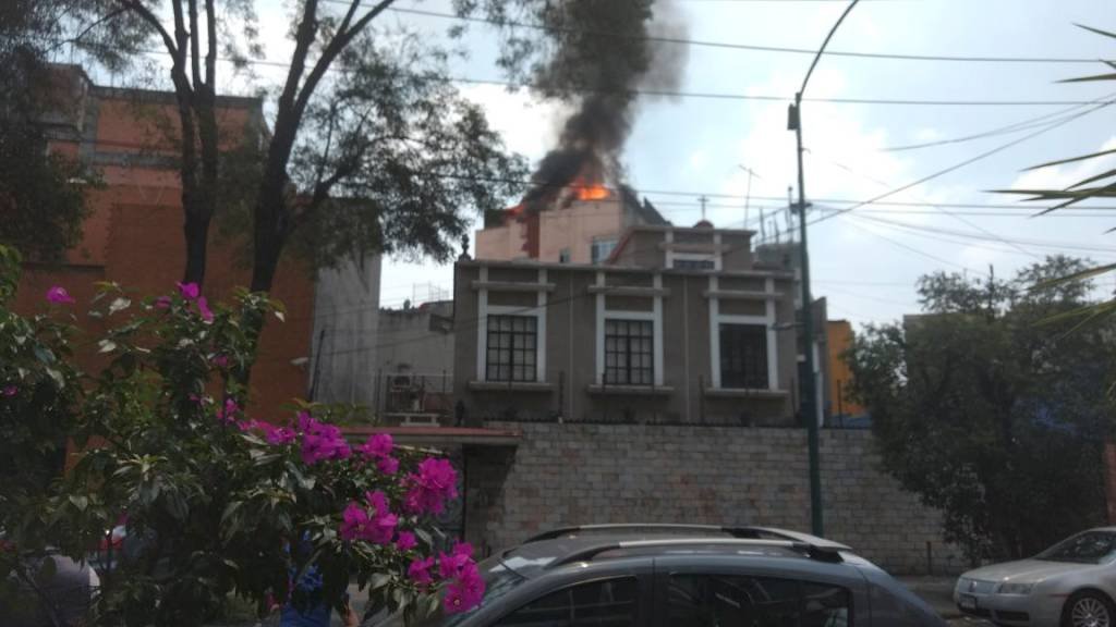 Incêndios são relatados na Cidade do México após terremoto