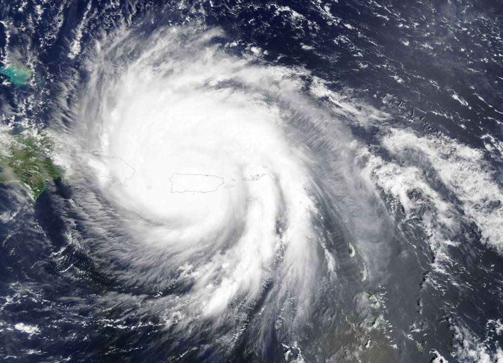Quase 33% da produção no Golfo dos EUA segue inativa após furacão