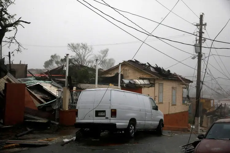 Dano em área atingida por furacão Maria em Guayama, Porto Rico 20/9/2017    REUTERS/Carlos Garcia Rawlins (Carlos Garcia Rawlins/Reuters)