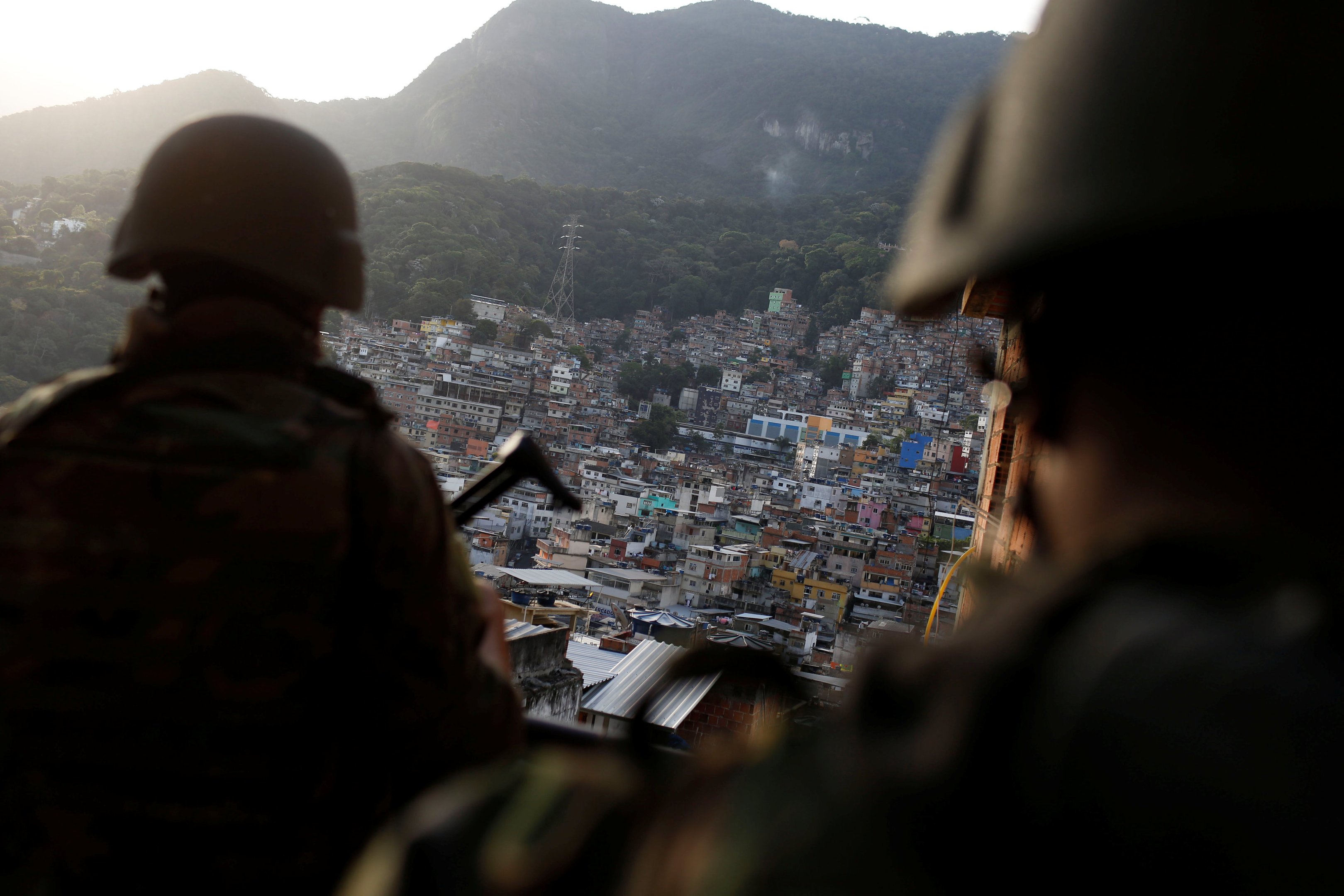 Tiroteios na Rocinha e no Vidigal deixam dois mortos