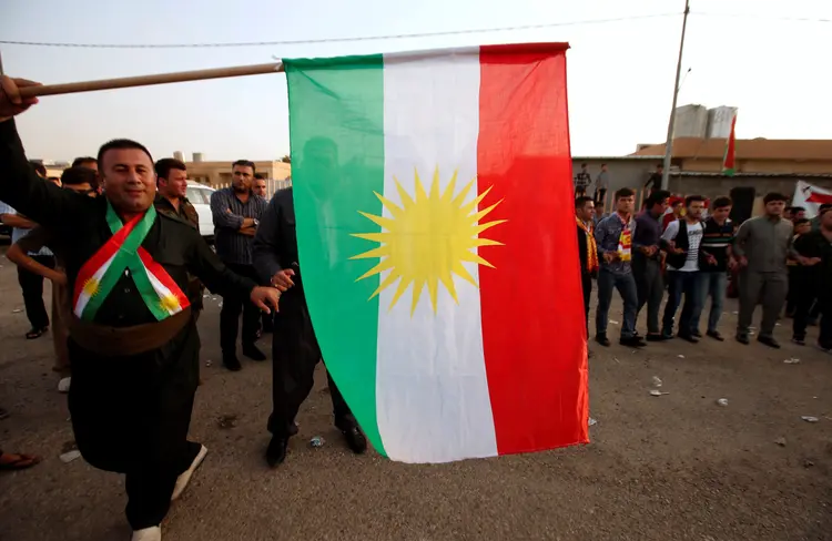 Curdos: além de lutar contra extremistas islâmicos, eles ainda enfrentam o poderio militar turco (Azad Lashkari/Reuters)