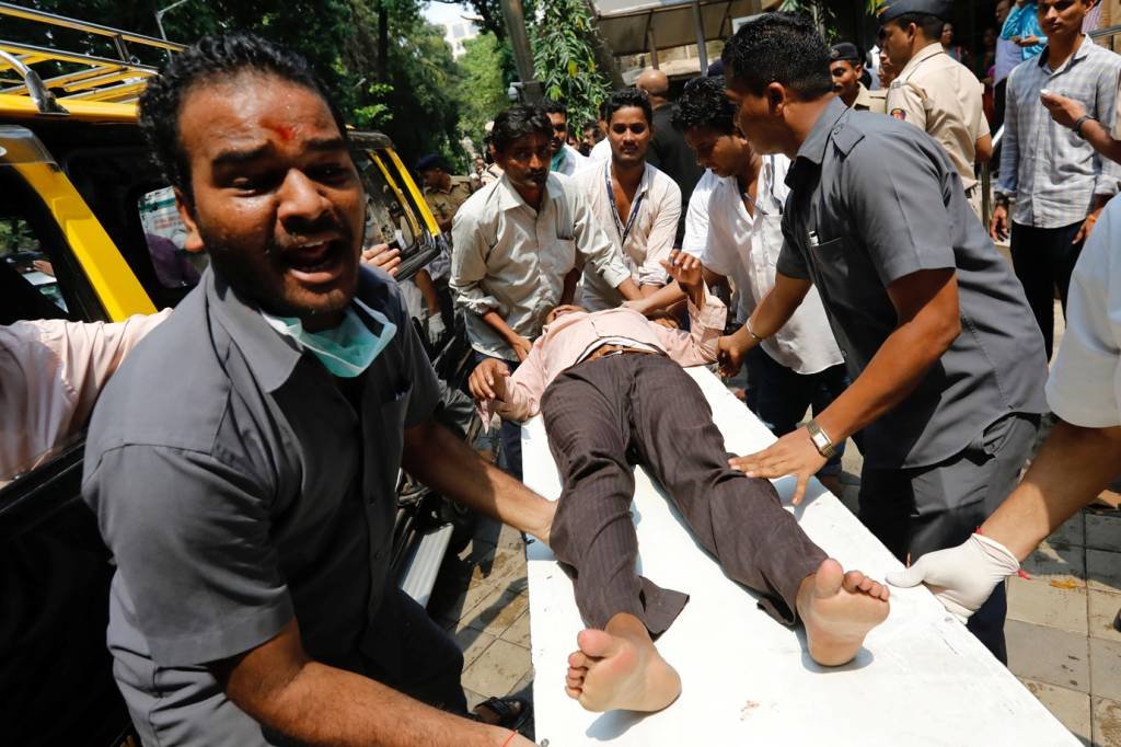 Tumulto em estação de trem na Índia deixa ao menos 22 mortos