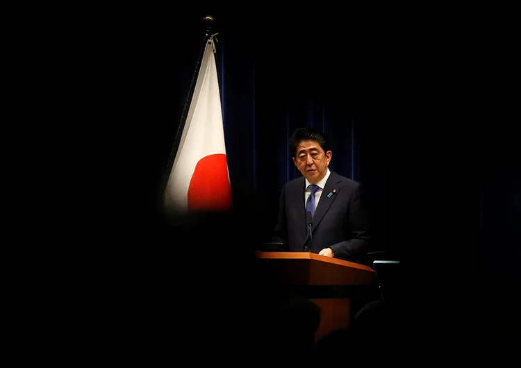 Shinzo Abe: momento de tensão com a Coreia do Norte é um dos trunfos do premiê nas eleições antecipadas (Toru Hanai/Reuters)